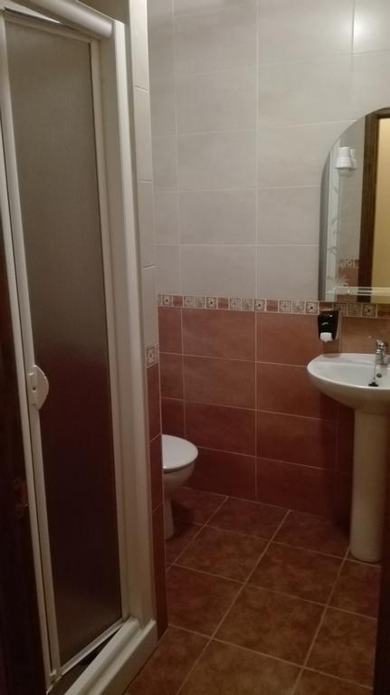 מלון Montearagon Hostal La Aldaba מראה חיצוני תמונה